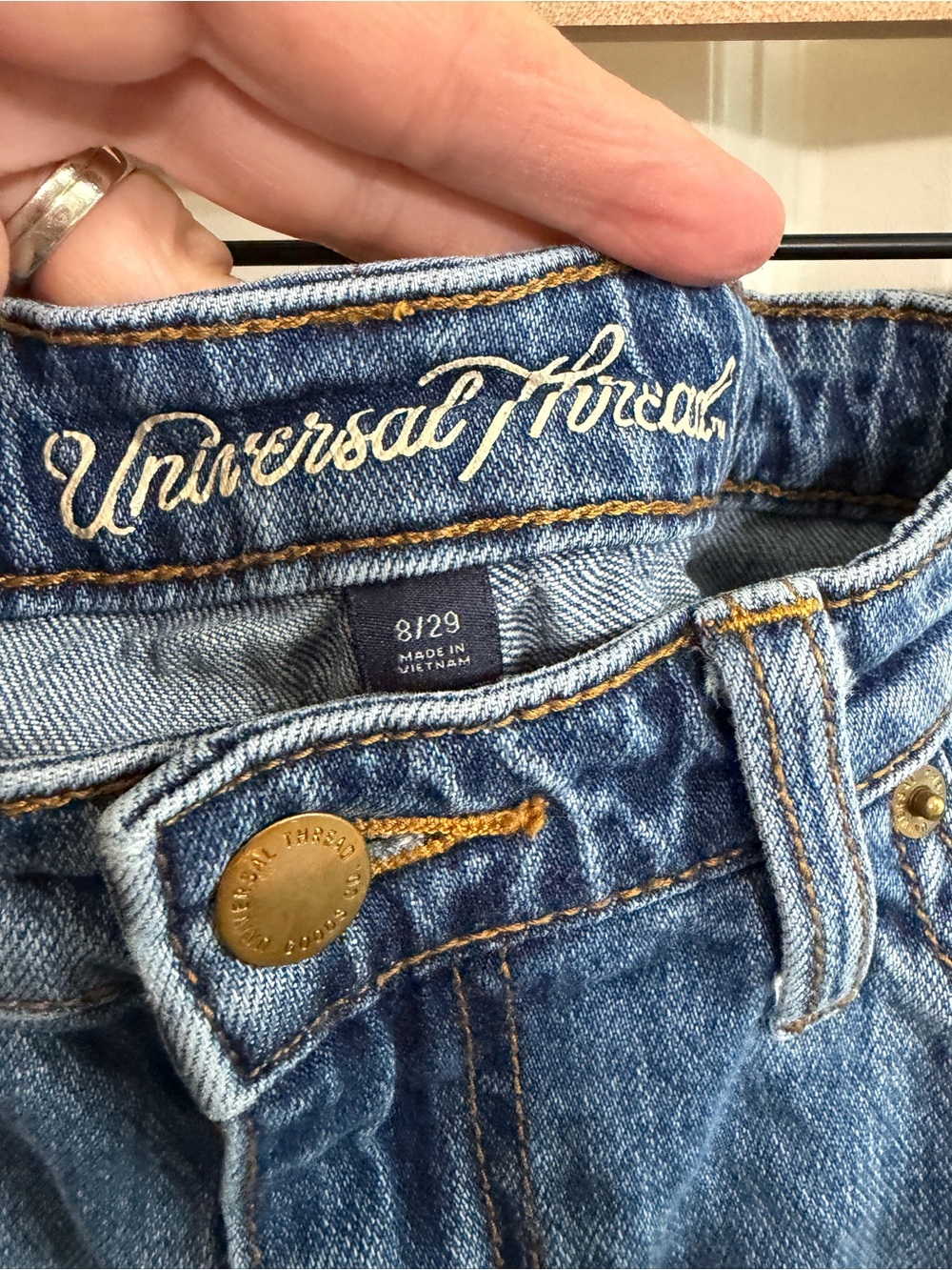 Univeral Thread size 8/29 Denim Cutoff Shorts w distressing. High rise. - Picture 4 of 9
